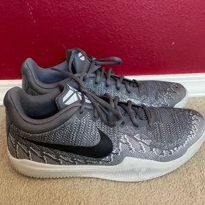 Nike Kobe Mamba Rage
Dark Grey Pure Platinum